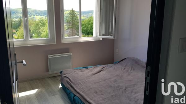 Maison traditionnelle 3 pièces de 87 m² à Saint-Laurent-les-Tours (46400)