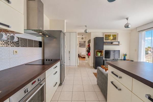 Appartement 2 pièces à vendre à Saint Aubin d'Aubigné - Rez-de-chaussée avec jardin et garage. Proche commerces