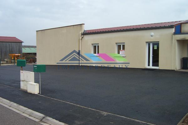 A LOUER - LOCAL COMMERCIAL/ARTISANAL - Zone industrielle/artisanale de BLAINVILLE SUR L EAU