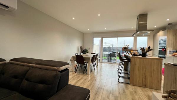 Immeuble à vendre    5 pièces • 127 m2 Bétheny