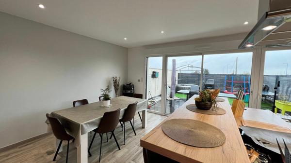 Immeuble à vendre    5 pièces • 127 m2 Bétheny