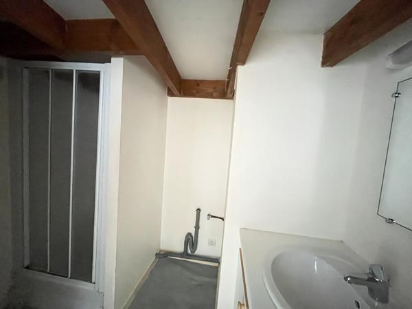 Appartement Nantes 1 pièce(s) 20 m2,  
Nantes 44000
