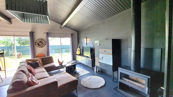 Maison à vendre 234 000 € Saint-Seurin-sur-l'Isle 5 p 111 m² DPE C