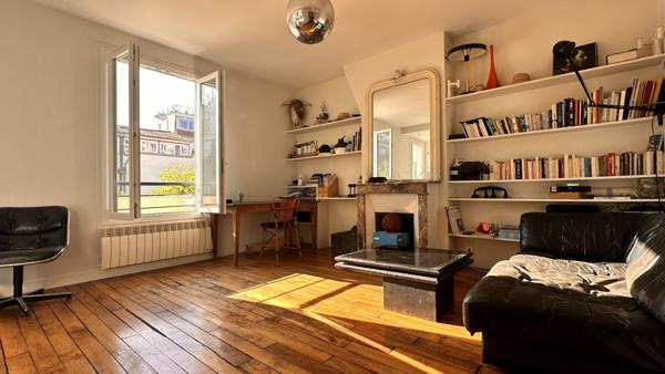 A VENDRE SUPERBE 2P DE 42M2 SANS TRAVAUX RÉNOV. ARCHI. GONCOURT CANAL PARIS 10E