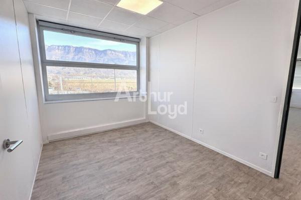 A LOUER - Bureaux de 90m2 à Technolac - DIVISIBLE