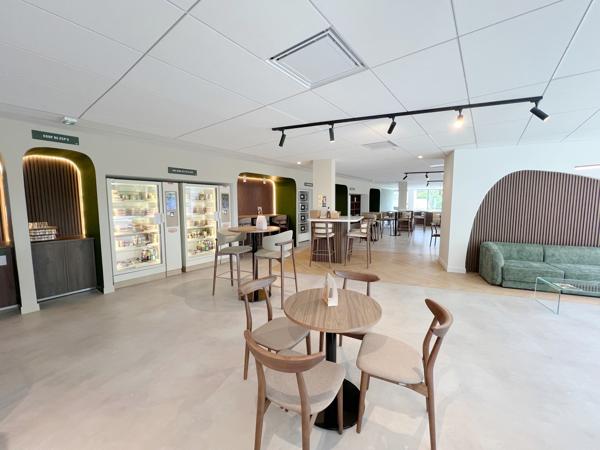 Bureaux à louer à Asnières-sur-Seine lumineux services complets et bien-être