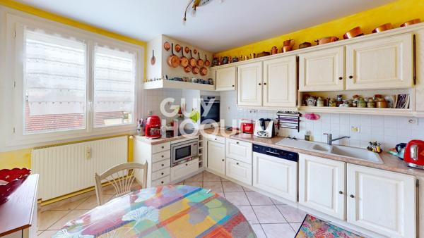 Appartement à vendre de 5 pièces de 94 m²