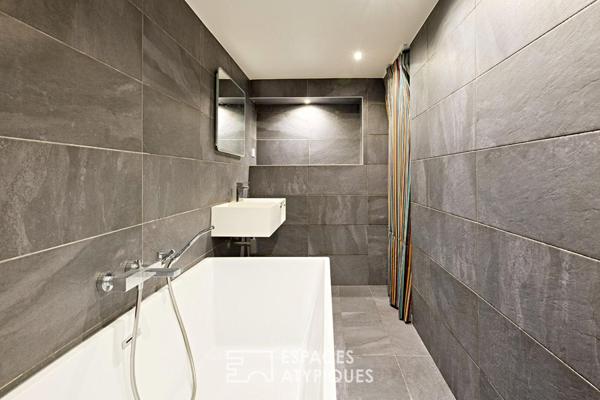 Esprit loft en triplex à proximité de la Place des Victoires