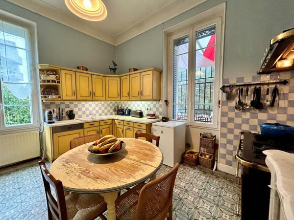 Maison de maître: élégance, confort et jardin