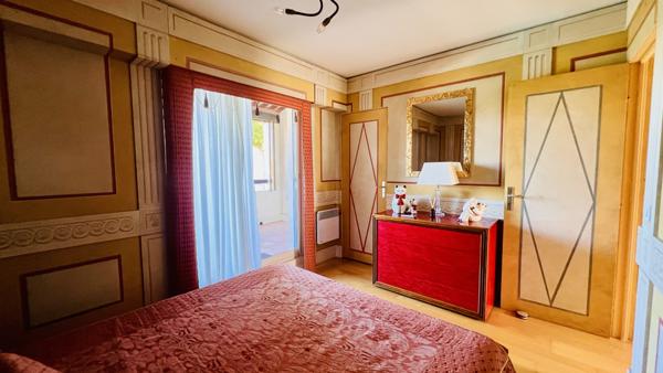 Antibes (06160) Antibes Vente Interactive - 200 mètres des plages - Rez de jardin en Duplex - 2 chambres - box - jardin