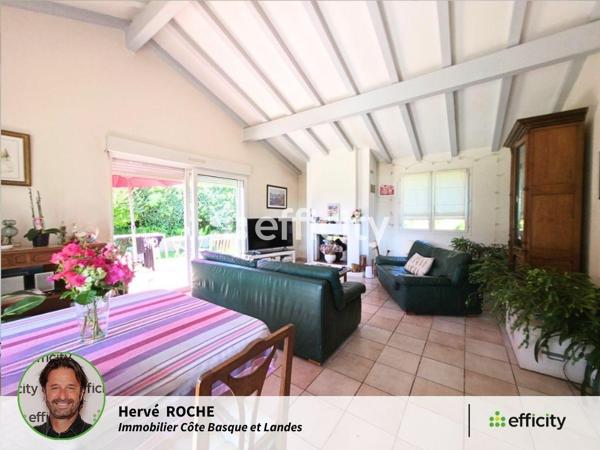 Maison
         5 pièces
        - 140 m² Bien prestige 610 000 € *