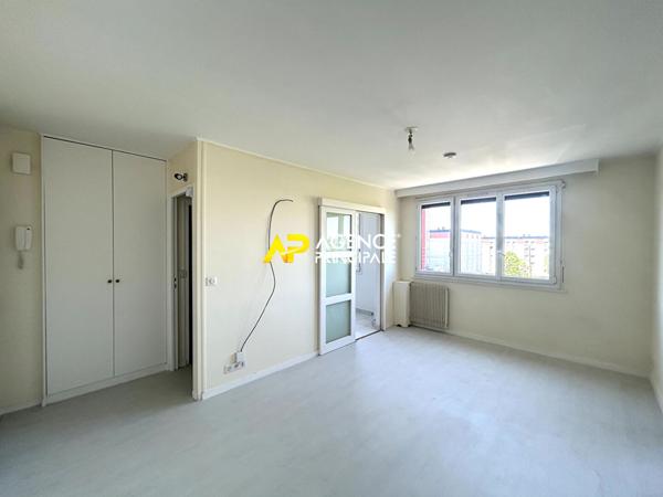 BEZONS - Appartement 2 pièces 38.96 m2 €138 000 ** - Référence 4393
