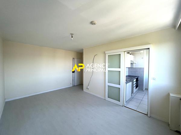 BEZONS - Appartement 2 pièces 38.96 m2 €138 000 ** - Référence 4393