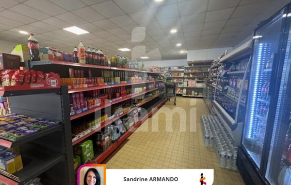 Local Commercial de 150 m²