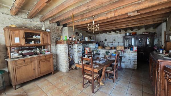 Maison à vendre Chenoise (à 5min) - Corps de ferme - Maison + dépendances (granges, étable)