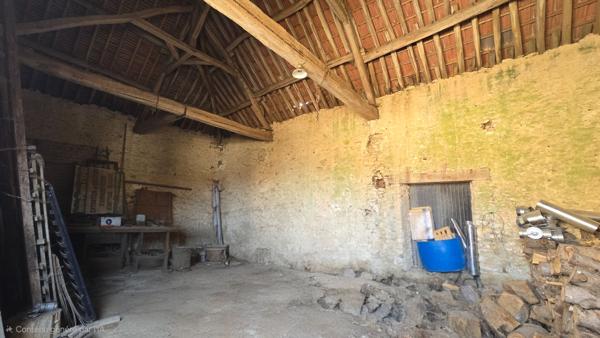 Maison à vendre Chenoise (à 5min) - Corps de ferme - Maison + dépendances (granges, étable)