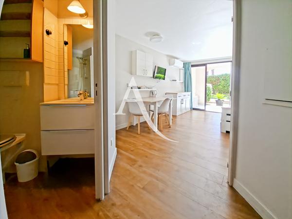 Cannes appartement 2 pièces 27 m² - Croix des Gardes - Piscine - Tennis - Jardins