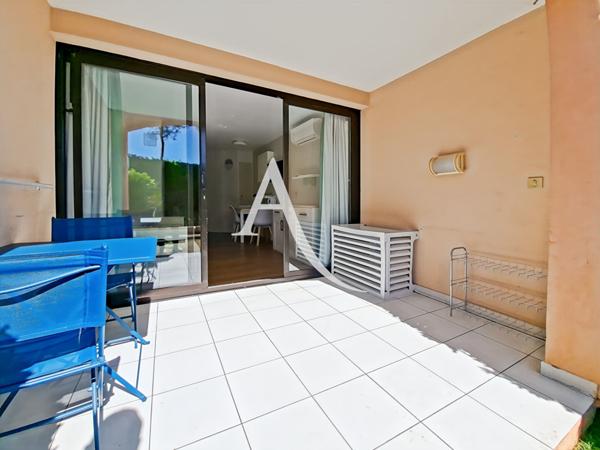 Cannes appartement 2 pièces 27 m² - Croix des Gardes - Piscine - Tennis - Jardins