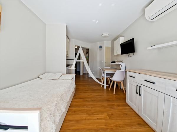 Cannes appartement 2 pièces 27 m² - Croix des Gardes - Piscine - Tennis - Jardins