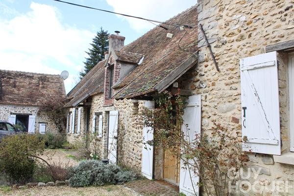 Longère de charme avec 3 habitations sur 13 000 m²