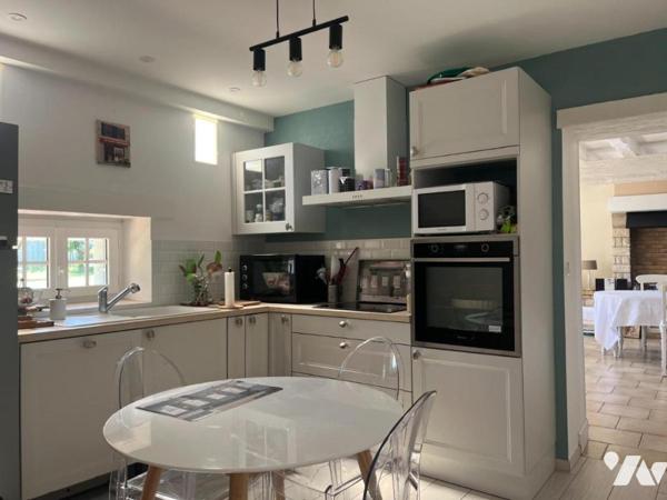 Longère berrichonne - garage - dépendance- 3289m²