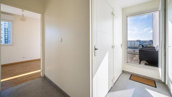 Nantes Centre-ville, T4 avec 2 terrasse et parking PMR