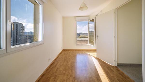 Nantes Centre-ville, T4 avec 2 terrasse et parking PMR