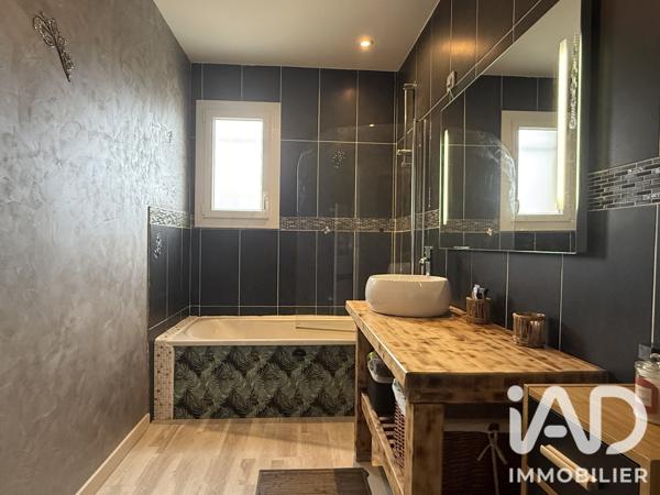 Maison à vendre 6 pièces 128 m² Salles