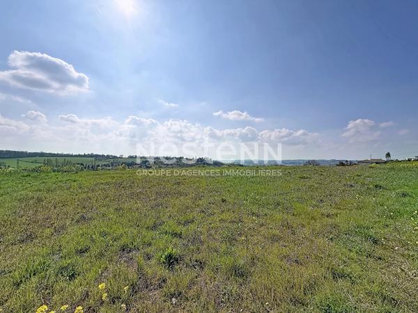 A vendre Terrain à Auch 878 m2 dans lotissement neuf, vue dégagée
