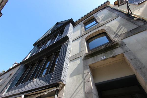 UN APPARTEMENT TYPE 3, À DEUX PAS DE LA PLACE SAINT-CORENTIN. - A QUIMPER Quimper CENTRE