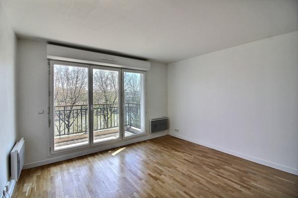 À vendre : Charmant appartement de 2 pièces à Puteaux !
