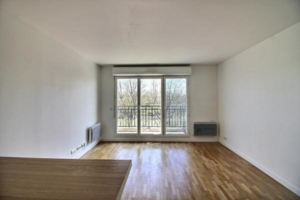 À vendre : Charmant appartement de 2 pièces à Puteaux !