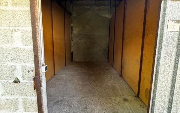 Stationnement à louer    Messanges