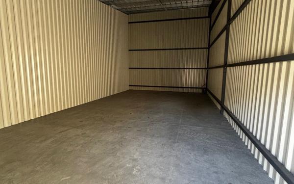 Stationnement à louer    Messanges