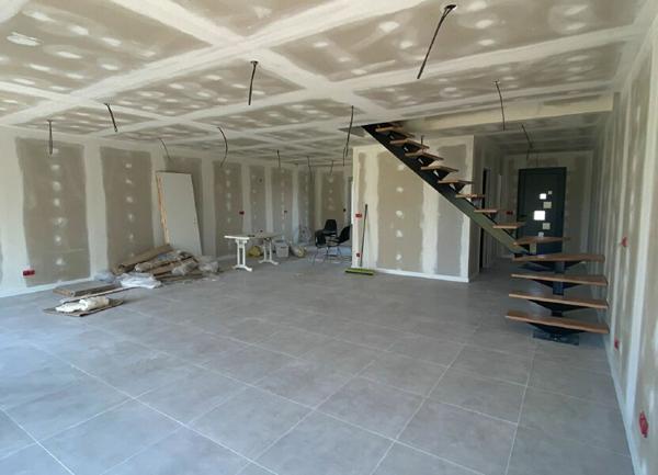 Maison à vendre    5 pièces •  Saint-Caprais-de-Bordeaux