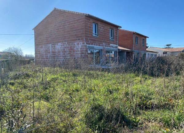 Maison à vendre    5 pièces •  Saint-Caprais-de-Bordeaux