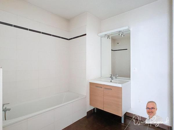 T2 récent avec terrasse au calme à Moulin à Vent