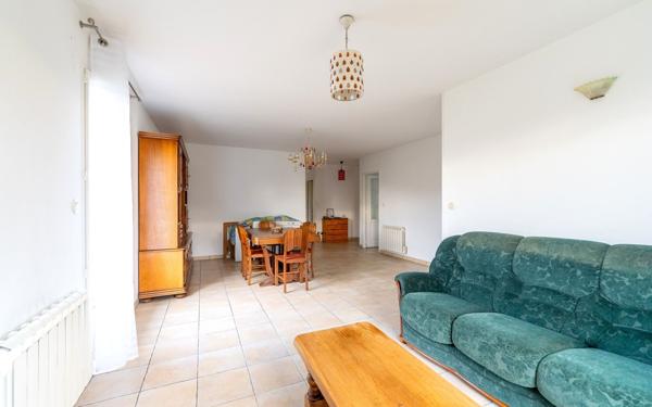 Maison à vendre    5 pièces •  Parentis-en-Born