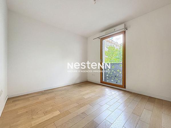 ISSY LES MOULINEAUX - AVENUE BOURGAIN - Appartement 2 pièces de 39.48 m² avec balcon, cave et double parking