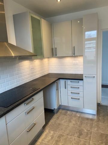 Location Appartement80 m² - 3 Pièces - NEUILLY SUR SEINE (92200)