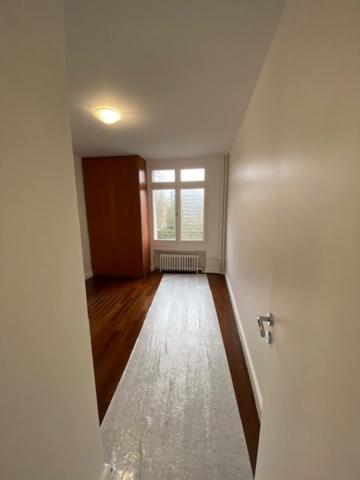 Location Appartement80 m² - 3 Pièces - NEUILLY SUR SEINE (92200)