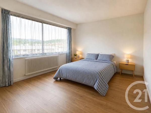 Appartement F4 à vendre  4 pièces - 90 m 2   VERNON  - 27