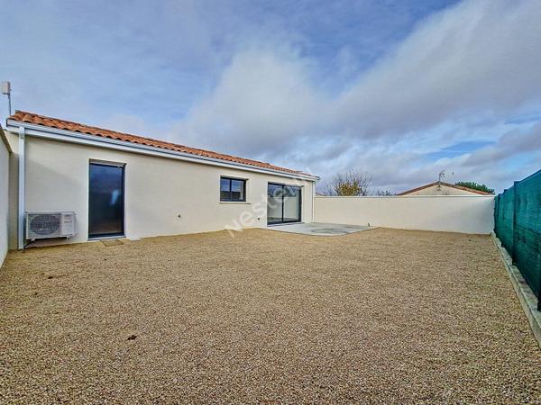 Sur la commune de Vouneuil-sous-Biard A vendre MAISON de PLAIN PIED de 100 m²