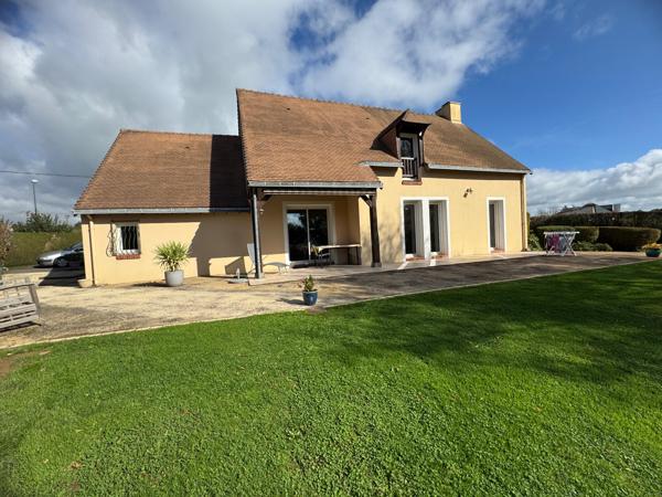 Pavillon 4 chambres sur terrain de 2600m2