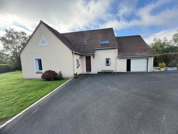 Pavillon 4 chambres sur terrain de 2600m2