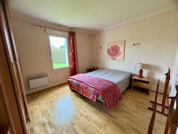 Pavillon 4 chambres sur terrain de 2600m2