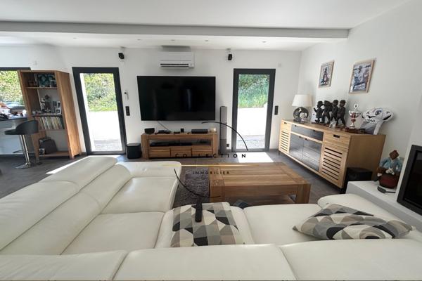 Montferrier-sur-Lez (34980) Villa contemporaine avec vue et environnement exceptionnels