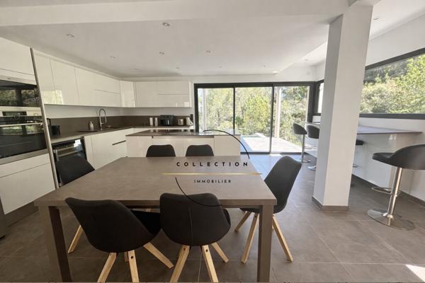 Montferrier-sur-Lez (34980) Villa contemporaine avec vue et environnement exceptionnels