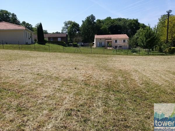 Terrain constructible 1098 m2 proche du bourg de Sers
