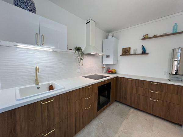 Appartement T2 ROYAN CENTRE avec terrasse, cave et parking Royan